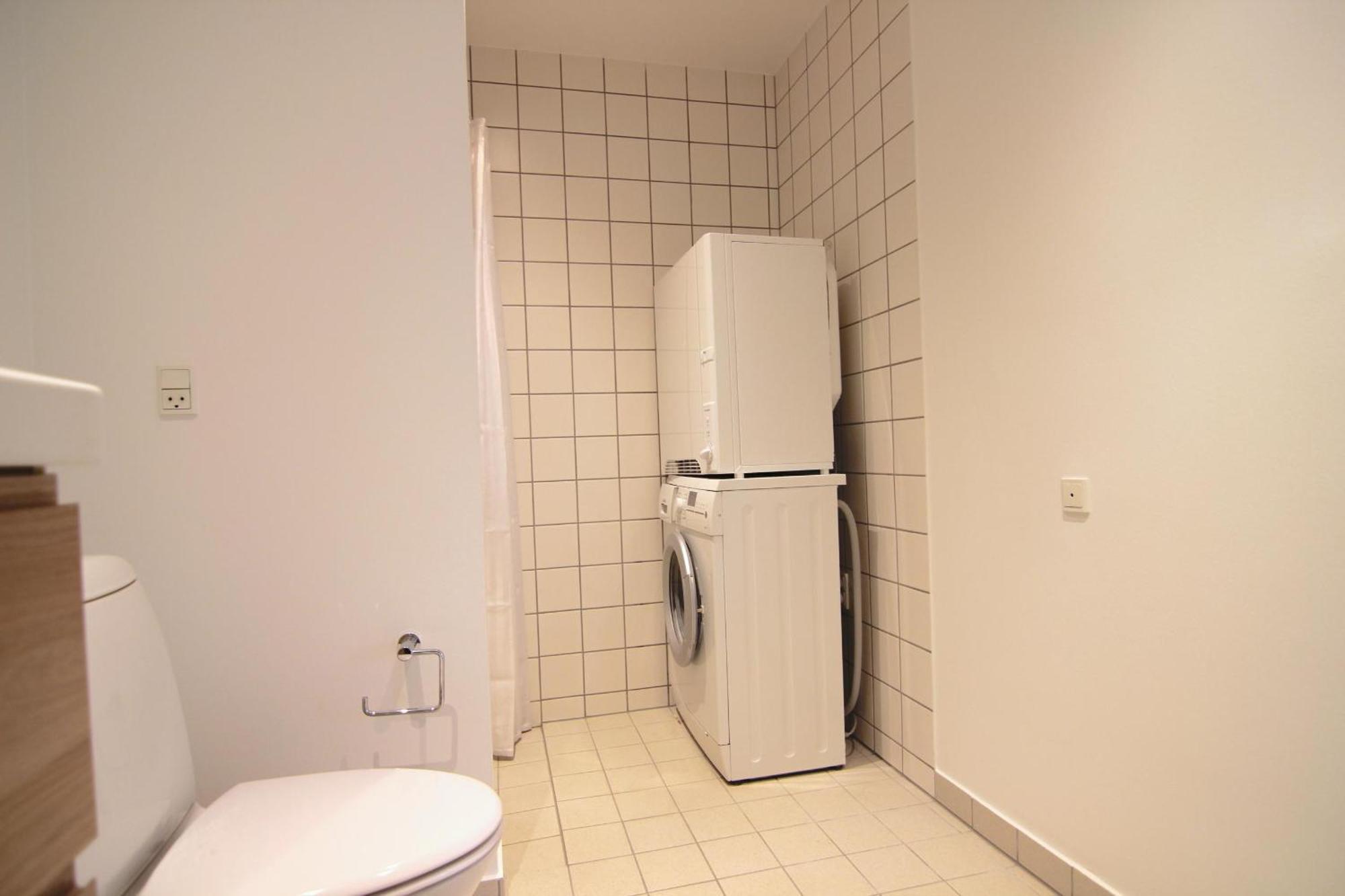 Cool 1-bed In Fantastic Osterbro Location Bed & Breakfast København